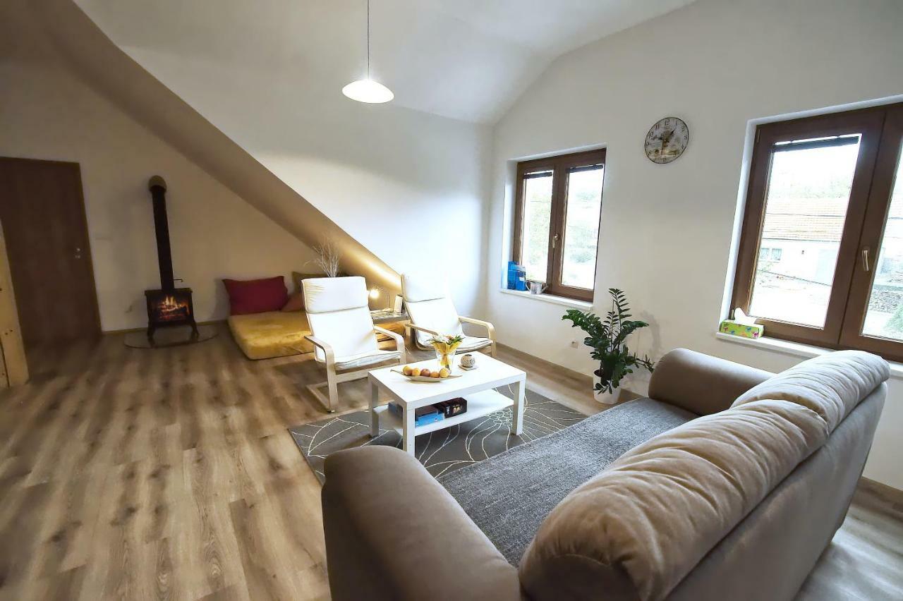 "U Capa" Krasny Apartman V Sedleci Sedlec  Exterior photo
